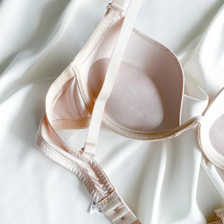 سوتین پلانچ حالت دهنده لیفت کننده(Plunge Bra)