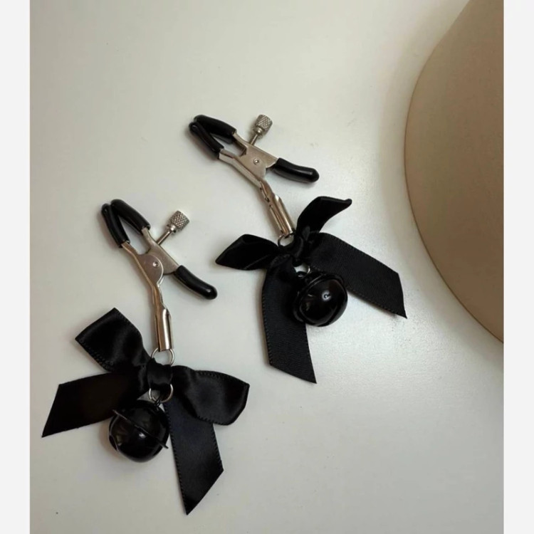 گیره نیپل فانتزی زنگوله دار با گیره فلزی پاپیونی