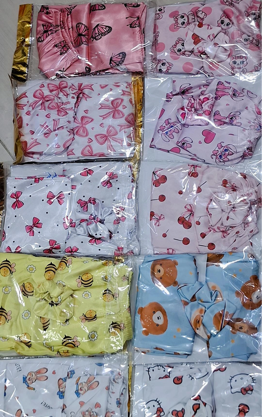ست ساتن عروسکی سه تیکه(تاپ و شورتک واسکرانچی)زنانه عروسکی